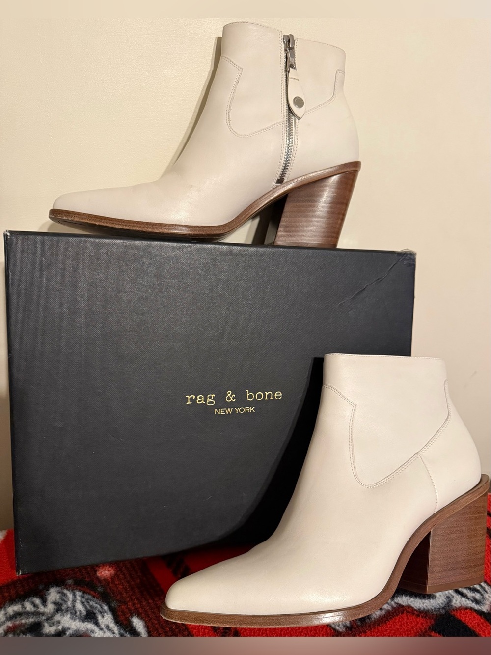 Pristine pair Rag & Bone antique white leather Ankle Booties with Stacked Heel